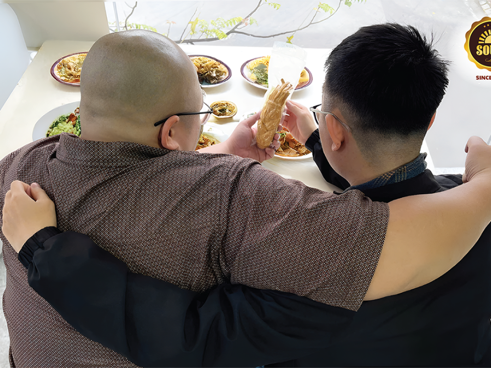 Chồng tôi suýt mất vợ sắp cưới vì… cuộn Phô mai Hun khói SOLSE như thế nào?