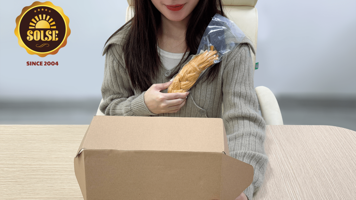 Tôi đã khóc và cười vì… một cuộn Phô mai Hun khói SOLSE