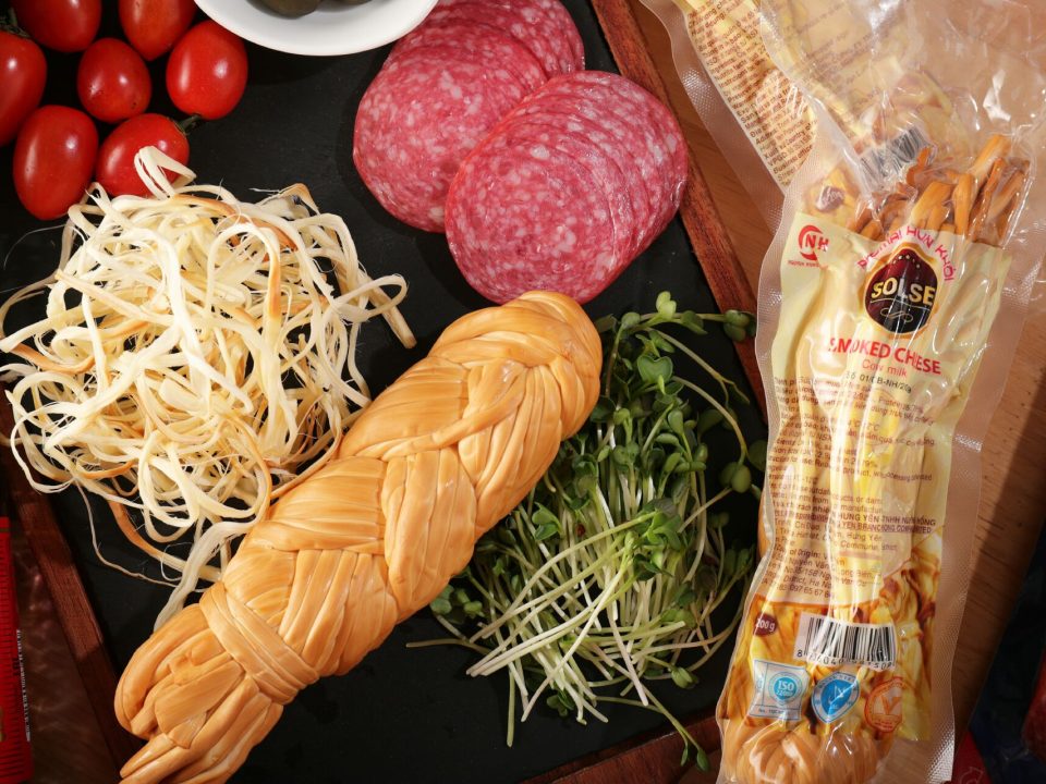 Phô mai Hun khói SOLSE: Vị ngon khó cưỡng, dinh dưỡng dồi dào