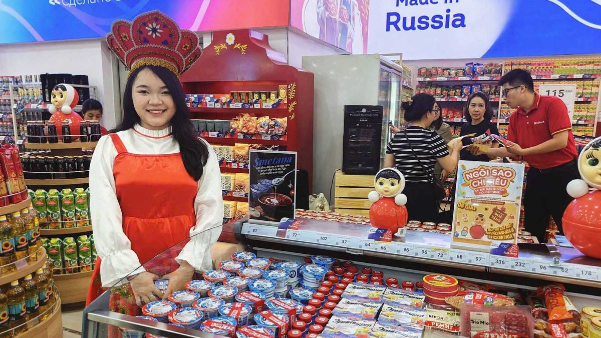 Chính thức khai trương Russia Corner (Góc hàng Nga) thứ hai của hệ thống WinMart tại Vincom Long Biên